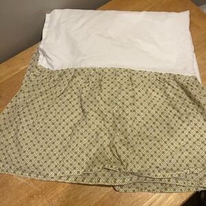 Waverly Emma's Garden Full Bed Skirt Green Tan Squares Floral‎
